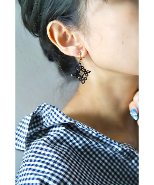 tone(トーン)の「【ぷちたぷち】カットガラス ひし形レースピアス(MA)(ピアス(両耳用)・レディース・ブラック・FREE)」の3枚目の写真