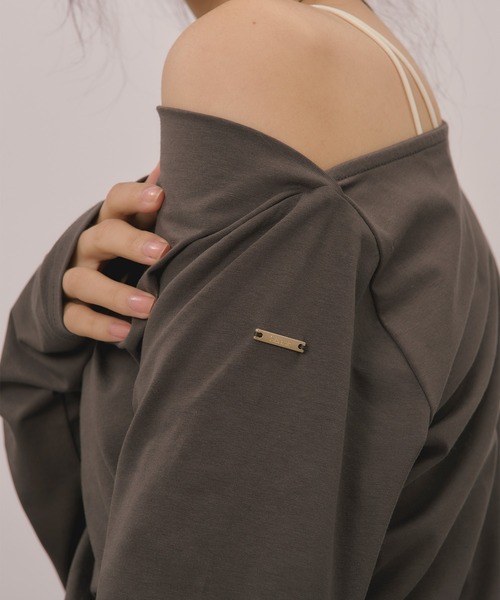 loin nuit(ロワンニュイ)の「asymmetry gathering draped tops / アシンメトリーギャザードレープトップス(Tシャツ/カットソー・レディース・チャコールグレー/カーキ・FREE)」の15枚目の写真