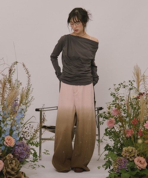 loin nuit(ロワンニュイ)の「asymmetry gathering draped tops / アシンメトリーギャザードレープトップス(Tシャツ/カットソー・レディース・チャコールグレー/カーキ・FREE)」の8枚目の写真