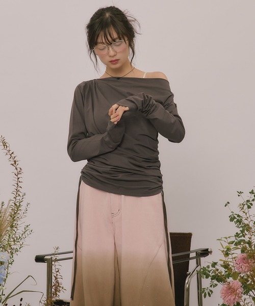 loin nuit(ロワンニュイ)の「asymmetry gathering draped tops / アシンメトリーギャザードレープトップス(Tシャツ/カットソー・レディース・チャコールグレー/カーキ・FREE)」の9枚目の写真