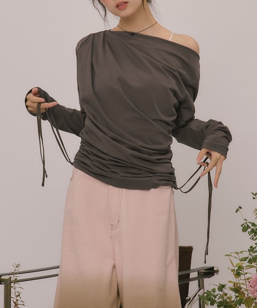loin nuit(ロワンニュイ)の「asymmetry gathering draped tops / アシンメトリーギャザードレープトップス(Tシャツ/カットソー・レディース・チャコールグレー/カーキ・FREE)」の14枚目の写真