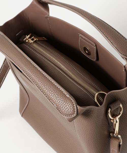 PLAIN CLOTHING（プレーンクロージング）の「サブバッグ付きミドルトートバッグ/ショルダーバッグ【PLAIN CLOTHING】（トートバッグ・レディース・ブラック/ベージュ/ネイビー/グレー・FREE）」の11枚目の写真