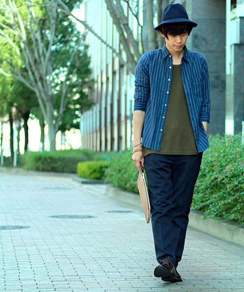 MONO-MART(モノマート)の「ワッフル編みオーバーロングタンクトップ/サイドスリットヘムライン(タンクトップ・メンズ・チャコール/ブラック/アイボリー/カーキ/ネイビー/ヘザーグレー/ベージュ/ブラウン系その他/バーガンディー/ブルーグリーン/キャメル/スモークピンク・L/XL/M)」の19枚目の写真