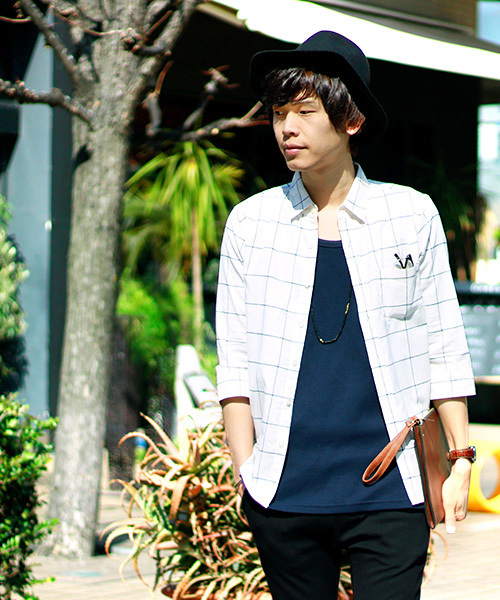 MONO-MART(モノマート)の「ワッフル編みオーバーロングタンクトップ/サイドスリットヘムライン(タンクトップ・メンズ・チャコール/ブラック/アイボリー/カーキ/ネイビー/ヘザーグレー/ベージュ/ブラウン系その他/バーガンディー/ブルーグリーン/キャメル/スモークピンク・L/XL/M)」の20枚目の写真