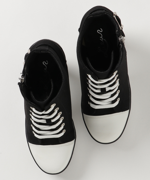 GeeRA(ジーラ)の「ヒールスニーカー(スニーカー・レディース・ホワイト/ブラック/ブラック×ホワイト・SMALL/MEDIUM/LARGE/X-LARGE)」の4枚目の写真