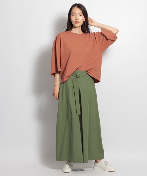 niko and...(ニコアンド)の「トリプルXLピースダイTシャツ(Tシャツ/カットソー・レディース・ホワイト/ライトブルー/ブラック/ブラウン/ライトベージュ・FREE)」の9枚目の写真