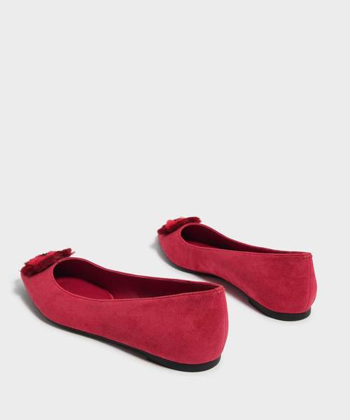 CHARLES & KEITH（チャールズ & キース）の「ファーリーフローラルディテールバレリーナ / FURRY FLORAL DETAIL BALLERINAS（バレエシューズ・レディース・ブラック/レッド/ゴールド系その他・22.5cm/23cm/23.5cm/24.5cm/25cm/25.5cm）」の12枚目の写真