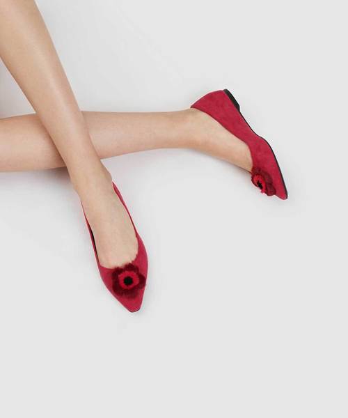 CHARLES & KEITH（チャールズ & キース）の「ファーリーフローラルディテールバレリーナ / FURRY FLORAL DETAIL BALLERINAS（バレエシューズ・レディース・ブラック/レッド/ゴールド系その他・22.5cm/23cm/23.5cm/24.5cm/25cm/25.5cm）」の15枚目の写真