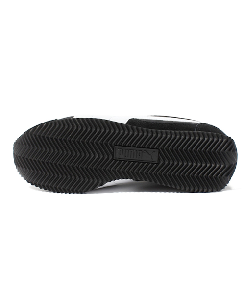 PUMA（プーマ）の「プーマアレイ (WOMEN)（スニーカー・レディース・ブラック/グレー・22.5cm/23cm/23.5cm/24cm/24.5cm/25cm/25.5cm）」の4枚目の写真