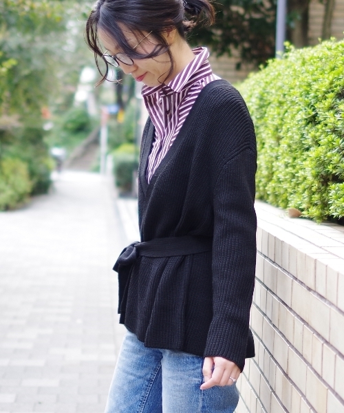 NARACAMICIE（ナラカミーチェ）の「フレアーヘムビックシルエットVカーディガン（カーディガン/ボレロ・レディース・ブラック/ブラウン・MEDIUM/X-LARGE）」の11枚目の写真