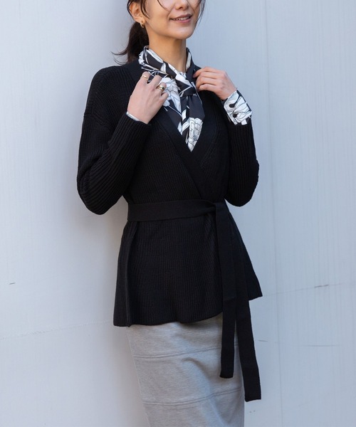 NARACAMICIE（ナラカミーチェ）の「フレアーヘムビックシルエットVカーディガン（カーディガン/ボレロ・レディース・ブラック/ブラウン・MEDIUM/X-LARGE）」の2枚目の写真
