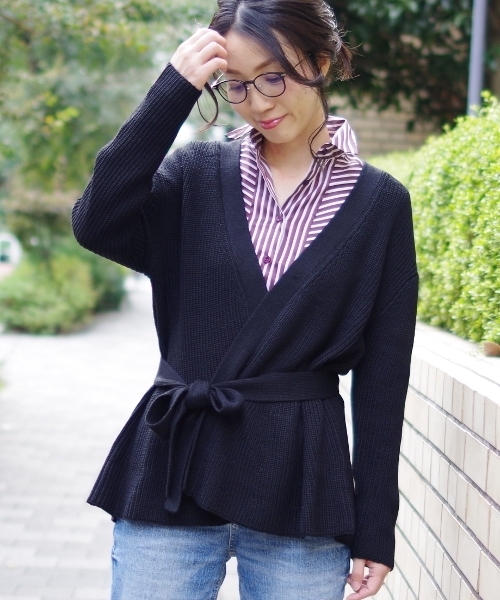 NARACAMICIE（ナラカミーチェ）の「フレアーヘムビックシルエットVカーディガン（カーディガン/ボレロ・レディース・ブラック/ブラウン・MEDIUM/X-LARGE）」の21枚目の写真