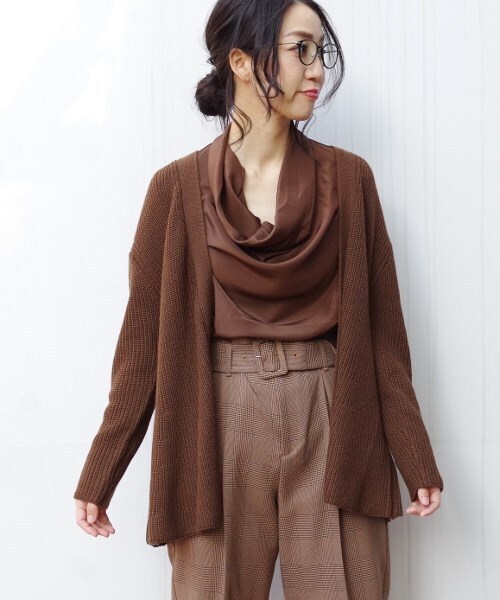 NARACAMICIE（ナラカミーチェ）の「フレアーヘムビックシルエットVカーディガン（カーディガン/ボレロ・レディース・ブラック/ブラウン・MEDIUM/X-LARGE）」の22枚目の写真