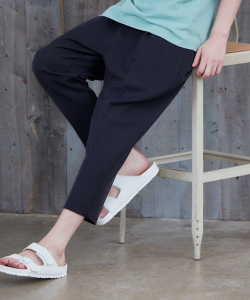 MONO-MART(モノマート)の「TRタックワイドパンツ テーパードスラックス/アンクルワイドシルエット(MONO-MART)(スラックス・メンズ・チャコールグレー/ブラック/ネイビー/モカ/グレー系その他/ベージュ系その他/キャメル/グレー系その他2/ベージュ系その他3/ベージュ系その他2・S/M/L)」の9枚目の写真