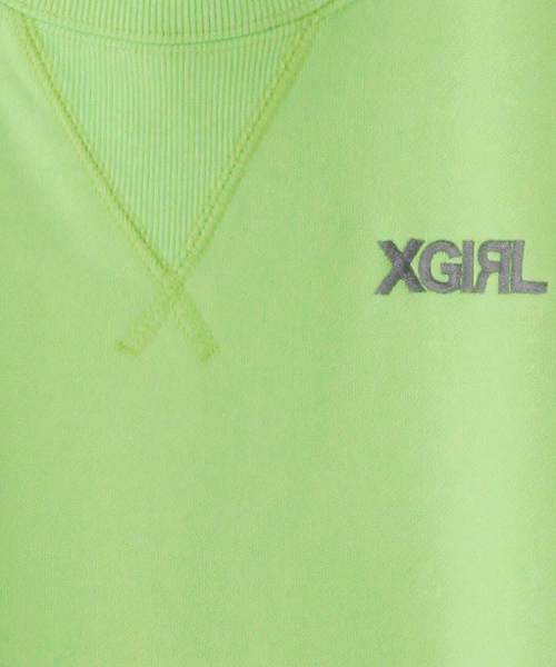 X-girl(エックスガール)の「BASIC SWEAT TOP(スウェット・レディース・ブラック/アッシュグレー/ピンク/イエロー/ネイビー・1/2)」の11枚目の写真