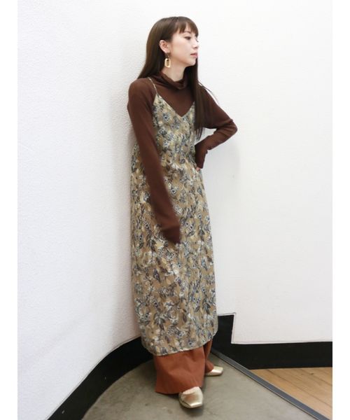 Ungrid(アングリッド)の「ステッチデザインパンツ(その他パンツ・レディース・アイボリー/ブラウン・FREE)」の4枚目の写真