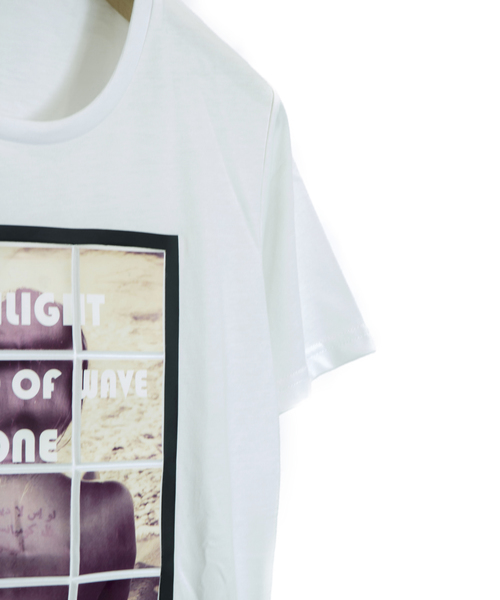 JACKROSE(ジャックローズ)の「エンボスガールTシャツ(Tシャツ/カットソー・メンズ・ホワイト/ブラック・M/L)」の12枚目の写真