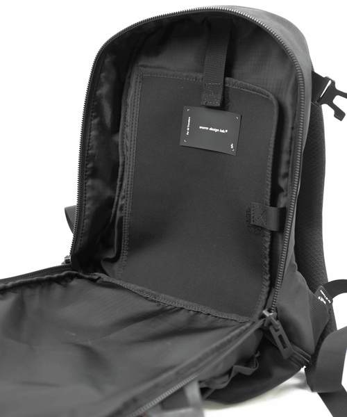 wdl.（ワームデザインラボ）の「【wdl.】DELTA / LIGHT PACK（バックパック/リュック・レディース・ブラック/ネイビー・FREE）」の11枚目の写真