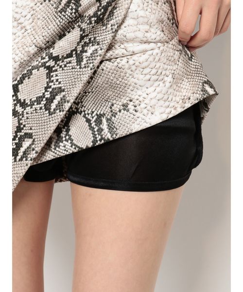 EVRIS（エヴリス）の「ラップミニスカート（スカート・レディース・ブラック/グリーン/その他1・SMALL/MEDIUM）」の16枚目の写真