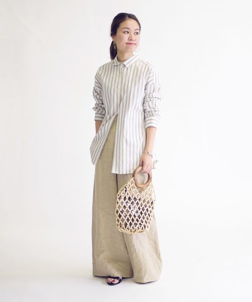 SHIPS(シップス)の「【Cangioli】ビッグシャツ◇(シャツ/ブラウス・レディース・ライトホワイト/ベージュ/ミント/サックスブルー・36/38)」の14枚目の写真