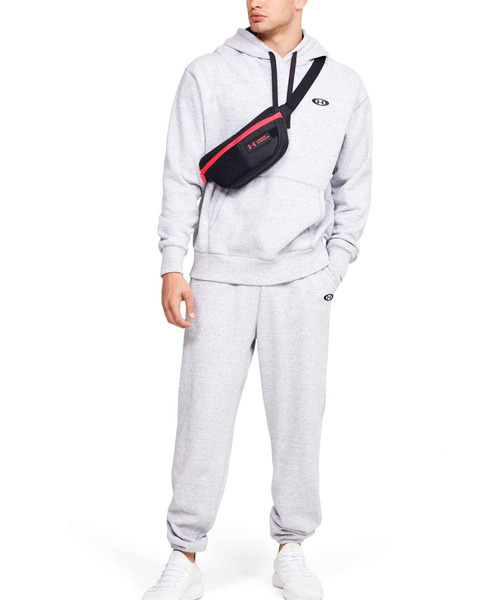 UNDER ARMOUR（アンダーアーマー）の「UAファニーパック 2.5L(トレーニング/UNISEX)（ボディバッグ/ウエストポーチ・メンズ・ブラック/オフホワイト・ONESIZE）」の8枚目の写真