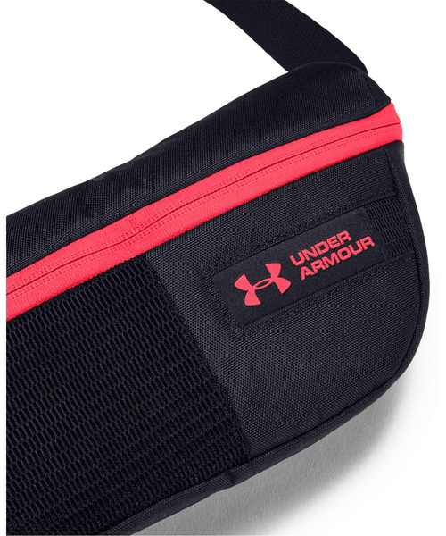 UNDER ARMOUR（アンダーアーマー）の「UAファニーパック 2.5L(トレーニング/UNISEX)（ボディバッグ/ウエストポーチ・メンズ・ブラック/オフホワイト・ONESIZE）」の10枚目の写真