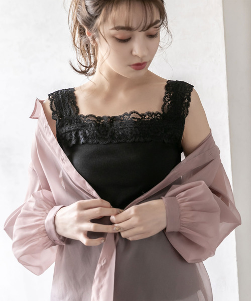 Newlyme(ニューリーミー)の「ショルダーレース裾フリルリブキャミソール(キャミソール・レディース・ホワイト/ブラック/ピンク/モカ/ラベンダー/ベージュ/ブルー/サンドベージュ/ブラウン/ピンクベージュ・MEDIUM/LARGE/X-LARGE/SMALL/XX-LARGE)」の14枚目の写真