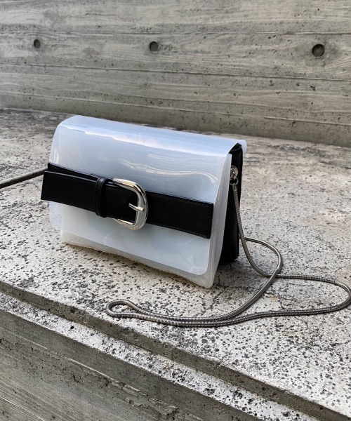 PAGEBOY（ページボーイ）の「PVCコンビショルダーBAG（ショルダーバッグ・レディース・ブラック/オフホワイト・FREE）」の11枚目の写真