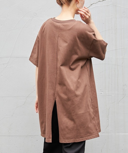 ap retro(アプレトロ)の「無地ミドル丈バックスリットTシャツ半袖【ZOZOTOWN限定商品】(Tシャツ/カットソー・レディース・ブラック/ブラウン/オフホワイト/ライトグリーン/グレイッシュベージュ・FREE)」の1枚目の写真