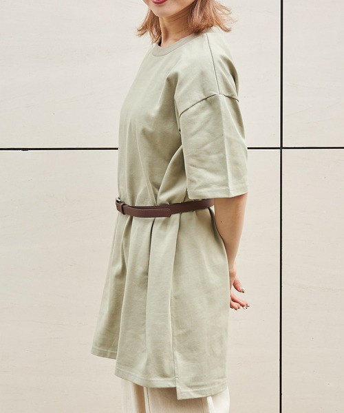 ap retro(アプレトロ)の「無地ミドル丈バックスリットTシャツ半袖【ZOZOTOWN限定商品】(Tシャツ/カットソー・レディース・ブラック/ブラウン/オフホワイト/ライトグリーン/グレイッシュベージュ・FREE)」の5枚目の写真