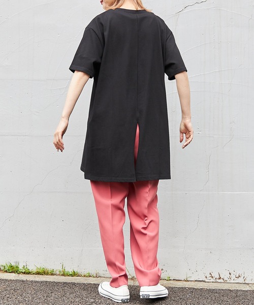 ap retro(アプレトロ)の「無地ミドル丈バックスリットTシャツ半袖【ZOZOTOWN限定商品】(Tシャツ/カットソー・レディース・ブラック/ブラウン/オフホワイト/ライトグリーン/グレイッシュベージュ・FREE)」の3枚目の写真