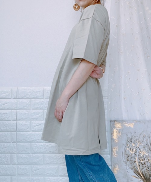 ap retro(アプレトロ)の「無地ミドル丈バックスリットTシャツ半袖【ZOZOTOWN限定商品】(Tシャツ/カットソー・レディース・ブラック/ブラウン/オフホワイト/ライトグリーン/グレイッシュベージュ・FREE)」の19枚目の写真