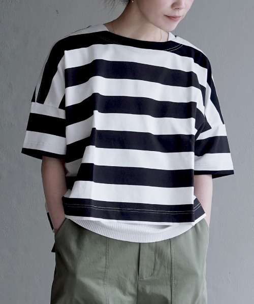 apartment department(アパートメントデパートメント)の「ワイドボーダー ボートネックTシャツ(Tシャツ/カットソー・レディース・ホワイト×イエロー/ブラウン系その他/ネイビー/ブラウン/ライトブルー/杢グレー/ブラック/イエロー×グレー/ネイビー系/ホワイト×ブラック/ホワイト×グレー/ホワイト×グリーン・フリー/S/M)」の1枚目の写真