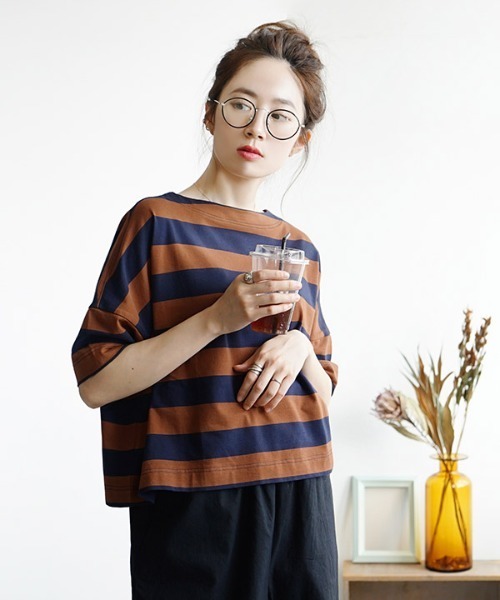 apartment department(アパートメントデパートメント)の「ワイドボーダー ボートネックTシャツ(Tシャツ/カットソー・レディース・ホワイト×イエロー/ブラウン系その他/ネイビー/ブラウン/ライトブルー/杢グレー/ブラック/イエロー×グレー/ネイビー系/ホワイト×ブラック/ホワイト×グレー/ホワイト×グリーン・フリー/S/M)」の8枚目の写真