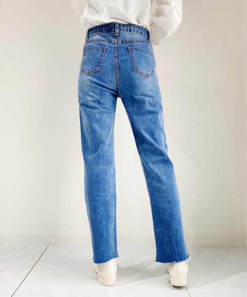 CLEA(クレア)の「カットオフデニム(デニムパンツ・レディース・ブルー・M)」の3枚目の写真