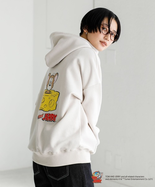 koe（コエ）の「Tom and Jerry cheese hoodie＊（パーカー・レディース・ホワイト/ライトベージュ・LARGE/MEDIUM）」の3枚目の写真