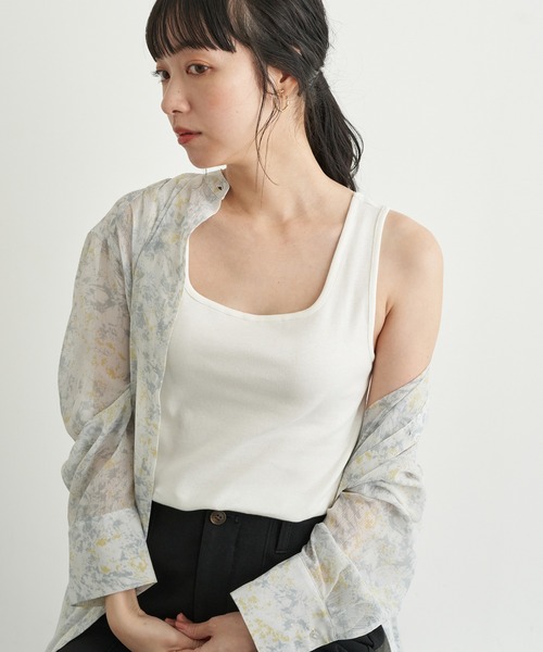 earth music&ecology(アースミュージックアンドエコロジー)の「2wayリブタンクトップ *(タンクトップ・レディース・ブラック/サックスブルー/アイボリー/ライトベージュ・SMALL/MEDIUM)」の2枚目の写真