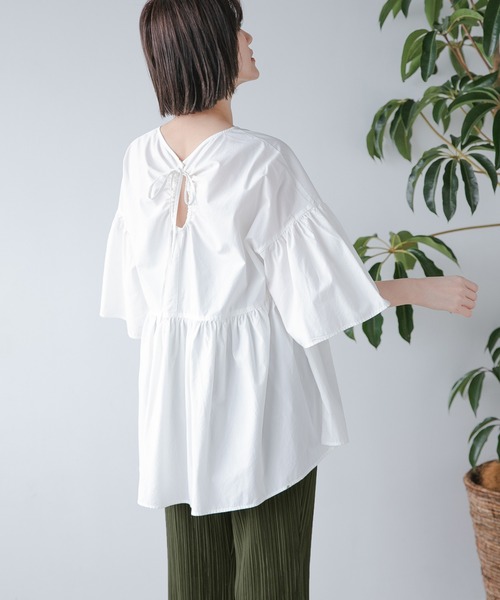 A part by（アパートバイ）の「Coペプラムリボン半袖ブラウス 947034（シャツ/ブラウス・レディース・ライトブルー/ブラック/オフホワイト/オレンジ系その他5・FREE）」の5枚目の写真