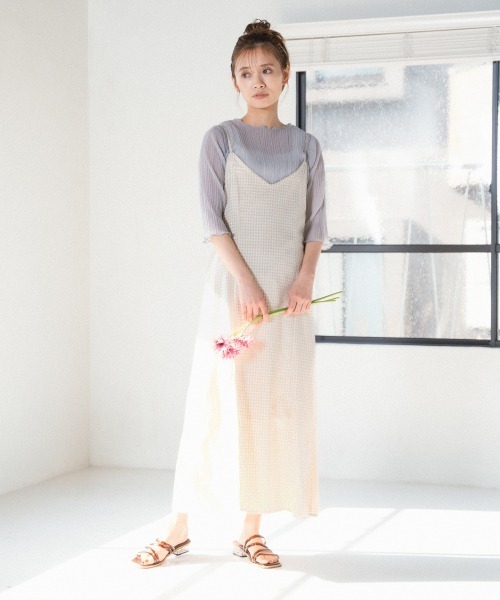 mysty woman（ミスティウーマン）の「シアプリーツメロープルオーバー 941795（Tシャツ/カットソー・レディース・ブラック/アイボリー/グレイッシュブルー/ピンクベージュ・FREE）」の7枚目の写真