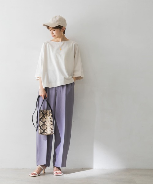 URBAN RESEARCH（アーバンリサーチ）の「UR TECH(UVカット)+抗菌 機能付 ショート丈オーバーTシャツ（Tシャツ/カットソー・レディース・カーキ/ブラウン系その他/オフホワイト・FREE）」の12枚目の写真