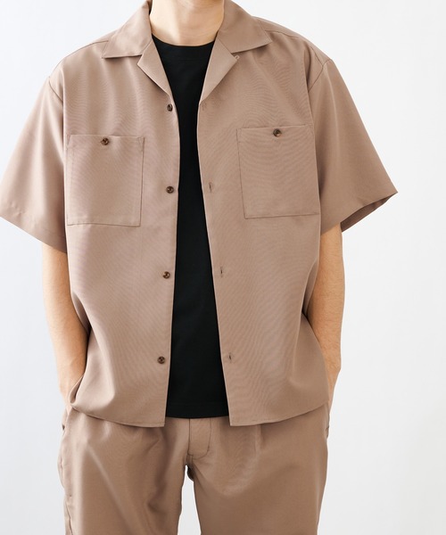 COLONY 2139(コロニートゥーワンスリーナイン)の「ポリトロ両胸ポケットオープンカラー半袖シャツ/オーバーサイズ半袖シャツ(セットアップ可)(シャツ/ブラウス・メンズ・ブラック/グレー/カーキ/ブルー/モカ・MEDIUM/LARGE/X-LARGE)」の3枚目の写真