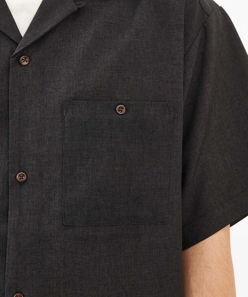 COLONY 2139(コロニートゥーワンスリーナイン)の「ポリトロ両胸ポケットオープンカラー半袖シャツ/オーバーサイズ半袖シャツ(セットアップ可)(シャツ/ブラウス・メンズ・ブラック/グレー/カーキ/ブルー/モカ・MEDIUM/LARGE/X-LARGE)」の21枚目の写真