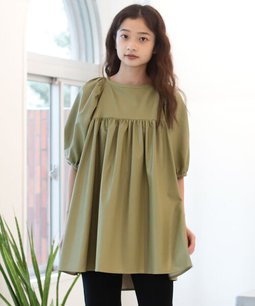 BeAMS DOT（ビームスドット）の「【WEB限定】BeAMS DOT / ボリューム フェイクレザーブラウス（シャツ/ブラウス・レディース・ブラック/グリーン系その他・FREE）」の19枚目の写真