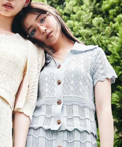 REDYAZEL（レディアゼル）の「透かし編み襟付きカーディガン（カーディガン/ボレロ・レディース・ブラック/ベージュ/サックスブルー・FREE）」の3枚目の写真