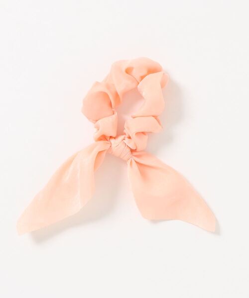 VIBGYOR Women(ヴィブジョー ウィメン)の「【float】光沢 リボン シュシュ【12色展開】(シュシュ・レディース・ホワイト/ブラック/ネイビー/グレー/イエロー/ワイン/スカイブルー/サーモンピンク/スモークピンク/チャコール/マスタード/エメラルドブルー/ピンク/アイボリー/ブラウン/カーキ/サックスブルー・FREE)」の16枚目の写真