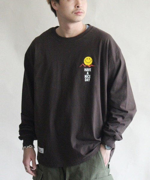 MANASTASH（マナスタッシュ）の「MANASTASH/マナスタッシュ　SMILE MOON LS TEE スマイルムーンロングスリーブティー 7113110（Tシャツ/カットソー・メンズ・ブラック/ダークブラウン/ブラック系その他・MEDIUM/LARGE/X-LARGE）」の5枚目の写真