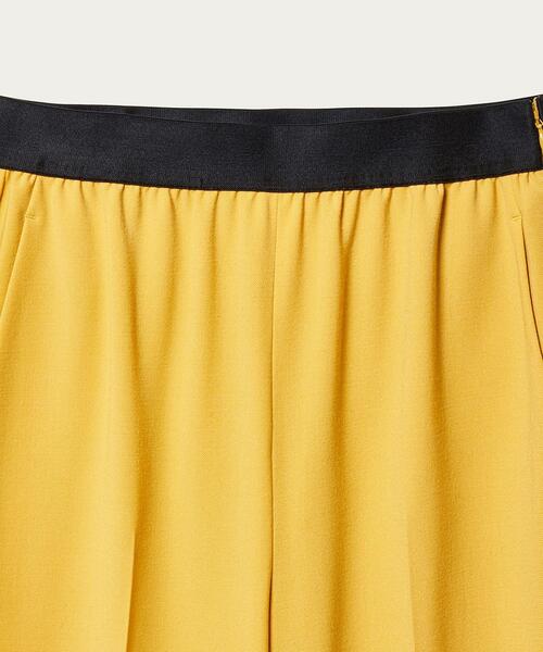 UNITED ARROWS（ユナイテッドアローズ）の「UBC ツイル スリム テーパード イージーパンツ †（その他パンツ・レディース・イエロー/ダークグレー/ブラック/ベージュ・36/34/40/38）」の22枚目の写真