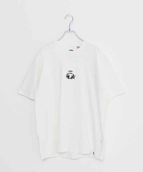 OUTDOOR PRODUCTS APPAREL(アウトドアプロダクツアパレル)の「USAコットン ヘビーウェイトワンポイントCAMPモチーフ刺繍Tシャツ(Tシャツ/カットソー・メンズ・ホワイト/ブラック/ベージュ/ネイビー/カーキ/ホワイト系その他・MEDIUM/LARGE/X-LARGE)」の3枚目の写真