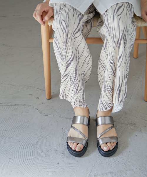 Fashion Letter(ファッションレター)の「ストラップデザインサンダル 痛くないサンダル(サンダル・レディース・ブラック/シルバー・LL/M/L/S)」の13枚目の写真