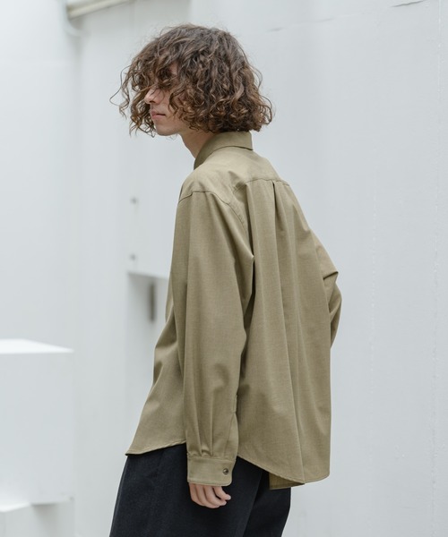 Alcindor Materials（アルシンダーマテリアルズ）の「imitation relax shirts-wool-/イミテーションリラックスシャツ-ウール-（シャツ/ブラウス・メンズ・ブラック/カーキ/アイボリー・MEDIUM/LARGE）」の14枚目の写真